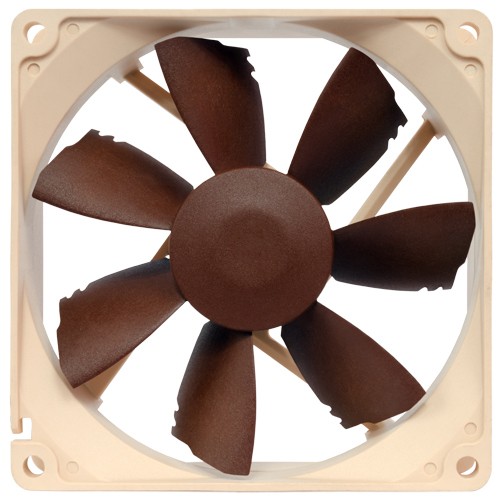 Image shows the Noctua NF-B9 PWM PC Fan Bevelled Blade Tips Design.