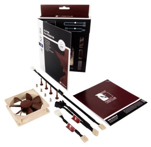 Image shows the Noctua NF-B9 PWM quiet 92mm computer fan retail packaging.