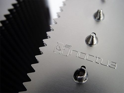 Image shows the Noctua NH-D14 CPU cooler.
