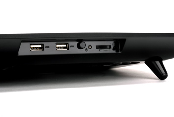Zalman ZM-NC1500 is powered through the USB ports. Image shows the USB ports for the Zalman ZM-NC1500 to run from.