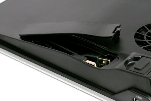 NC2000 offers a storage compartment for the USB connection cable